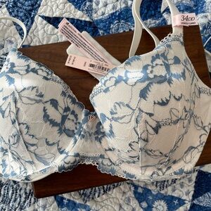 Body by Victoria Demi Bra